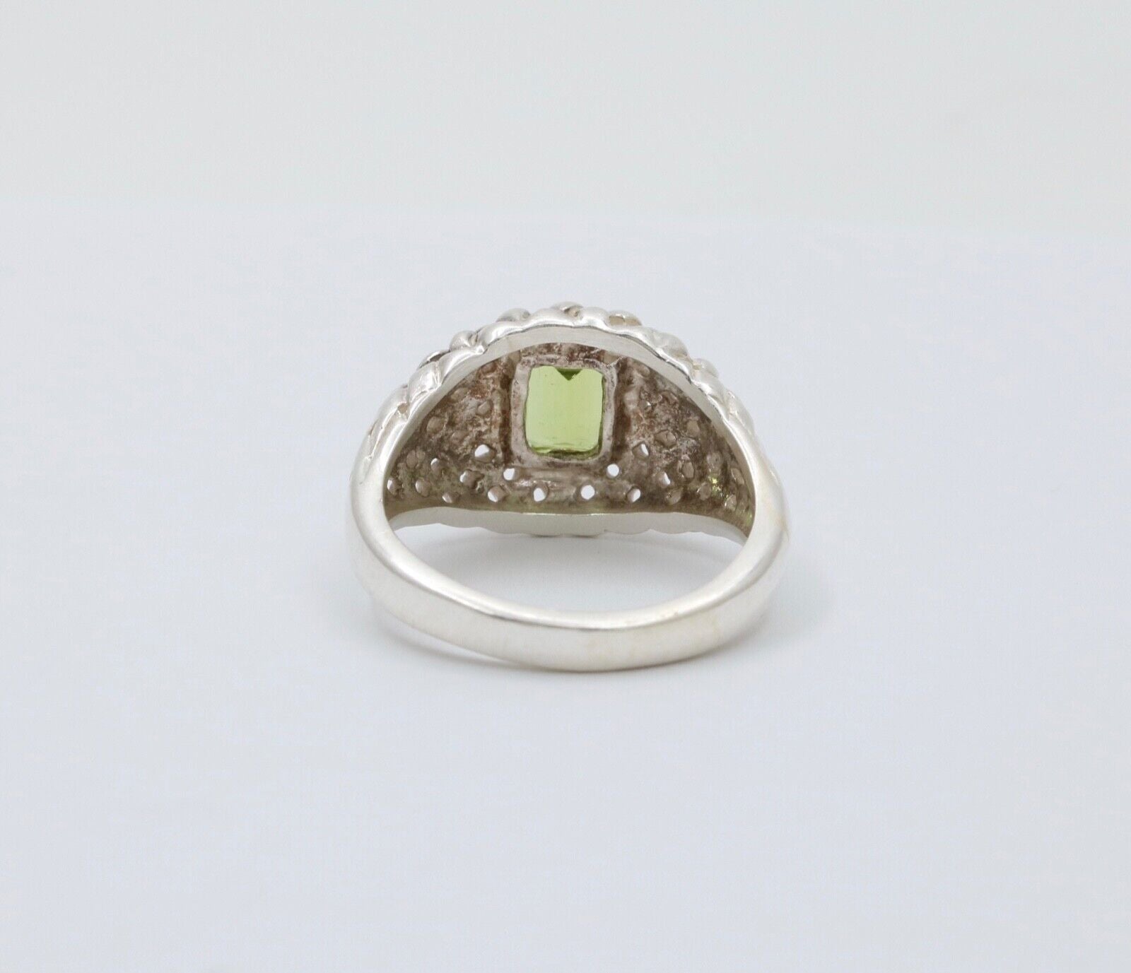 Vintage KABANA Peridot Sterling Silver Ring.