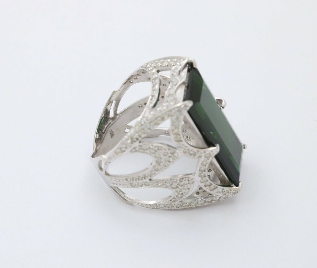 Vintage Elegant Green Tourmaline Diamonds 18K White Gold Ring