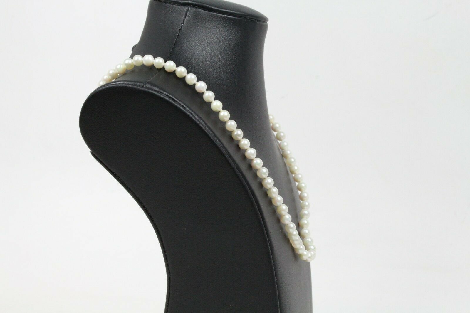 Vintage 14K Yellow Gold Pearl Strand Necklace