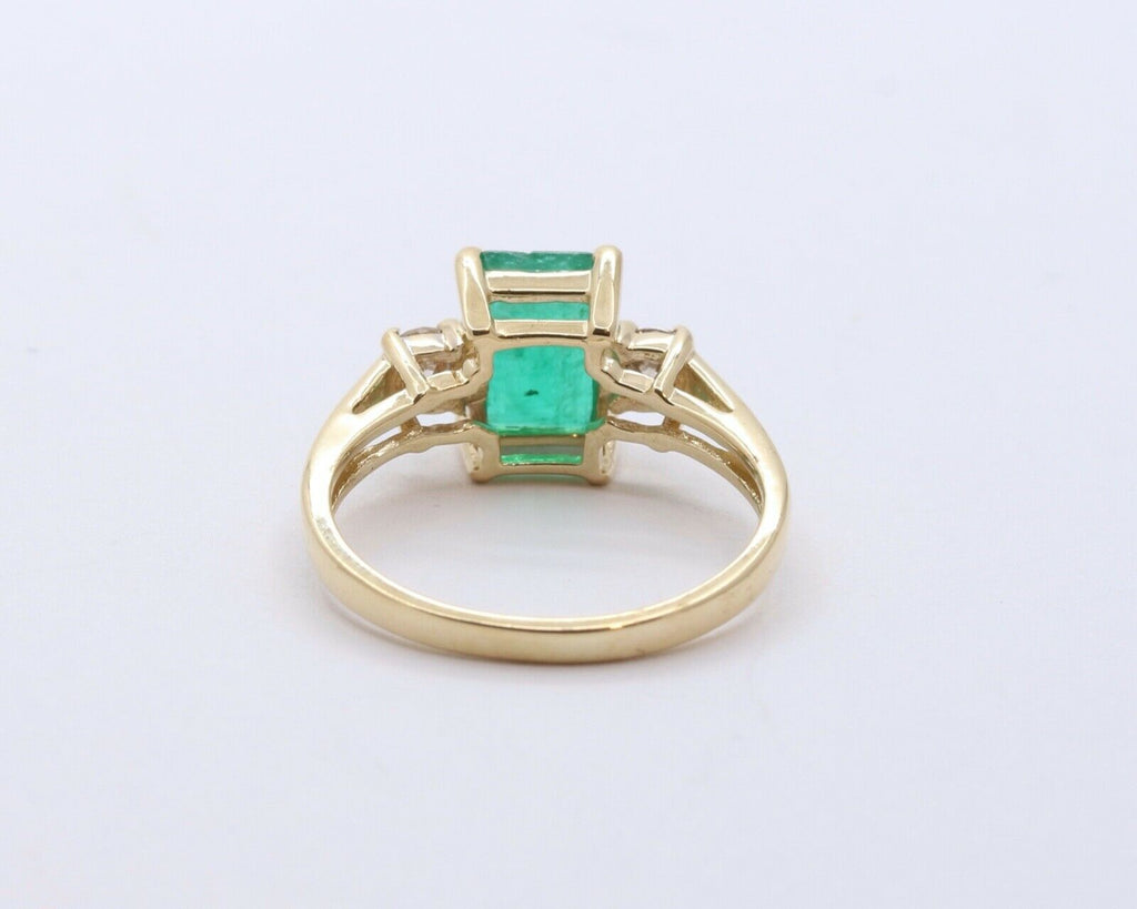 Beautiful Natural Emerald Diamonds 14K Yellow Gold Ring