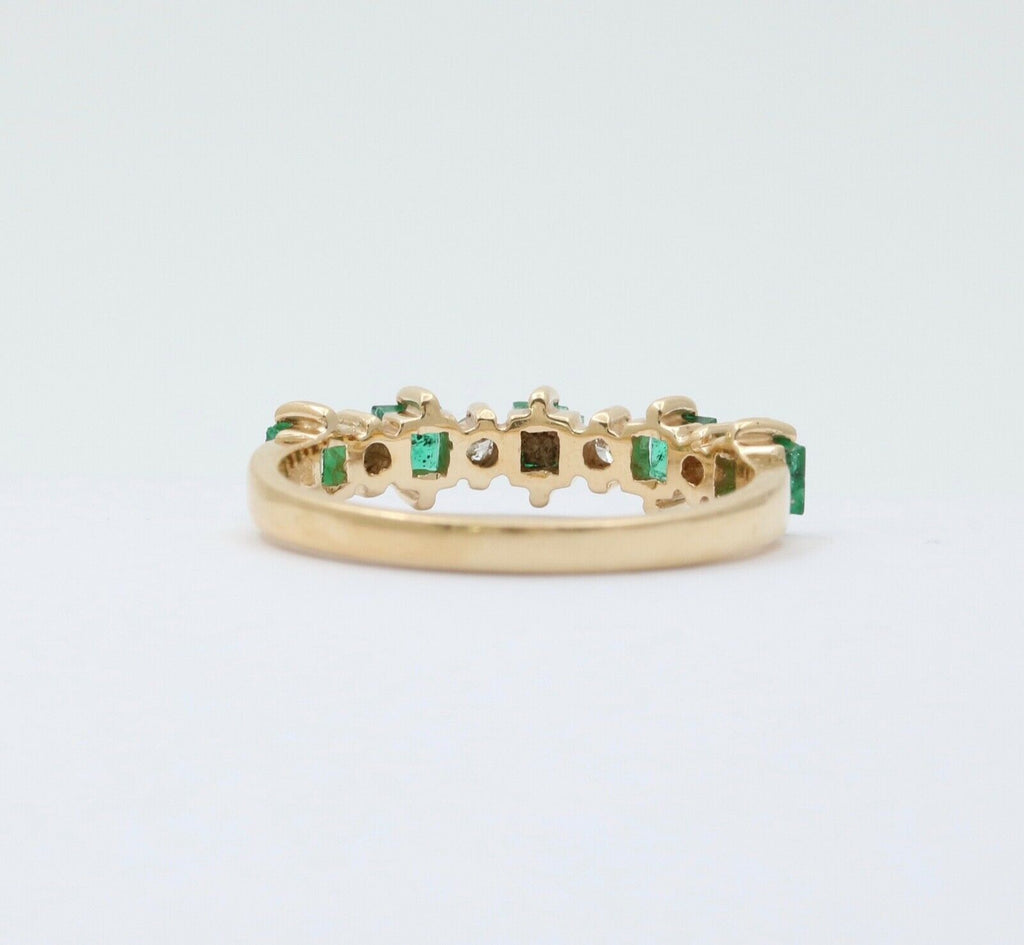 Vintage Emerald Diamonds 14K Yellow Gold Ring Band