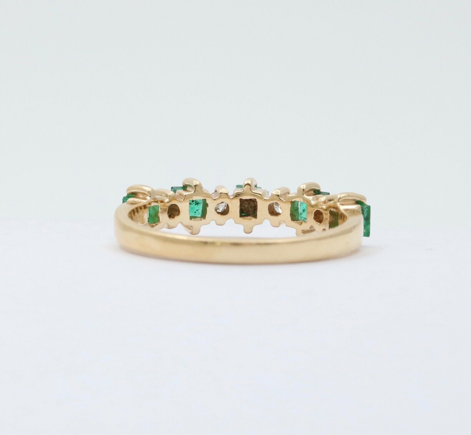 Vintage Emerald Diamonds 14K Yellow Gold Ring Band