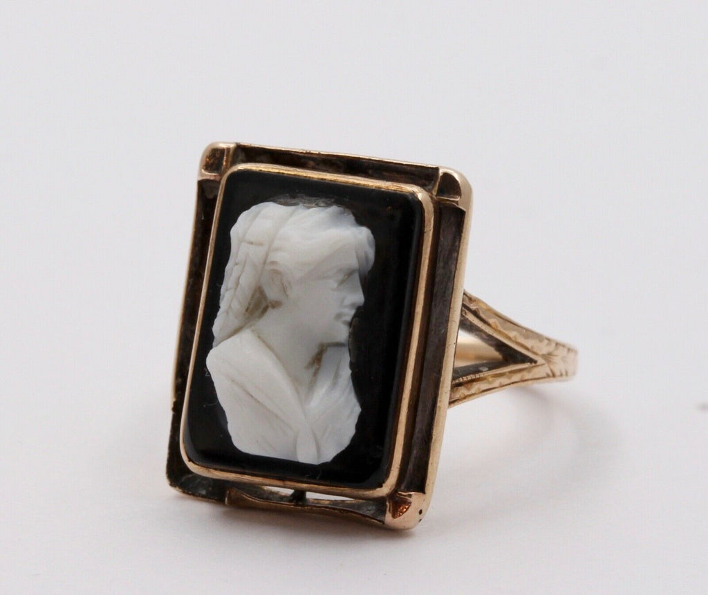 Art Deco Onyx Cameo 10K Yellow Gold Ring
