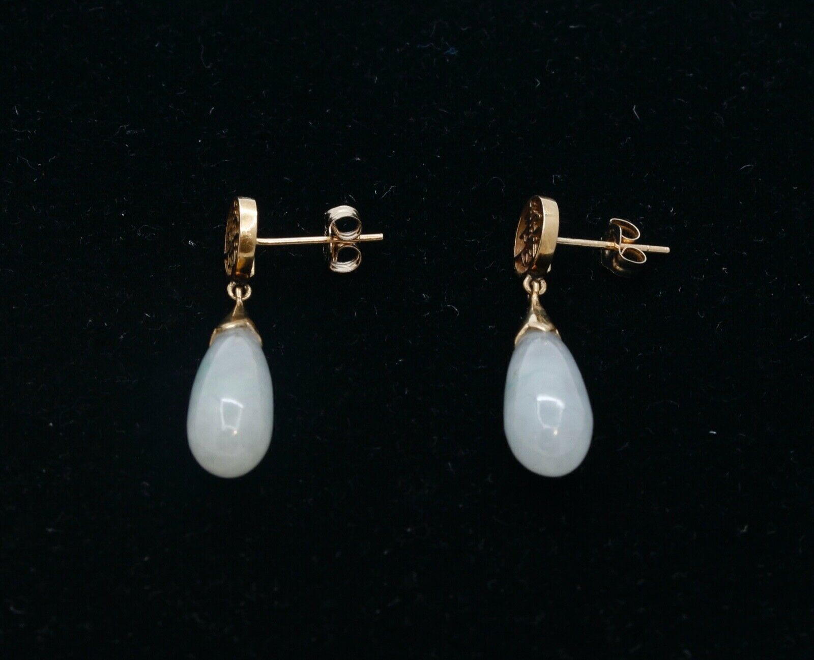 Vintage Ladies 14K Yellow Gold Jade Long Life Teardrop Earrings