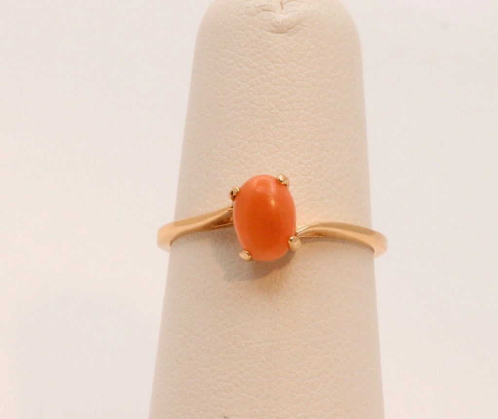 Ladies Vintage Petite Agate Bypass 10K Yellow Gold Ring