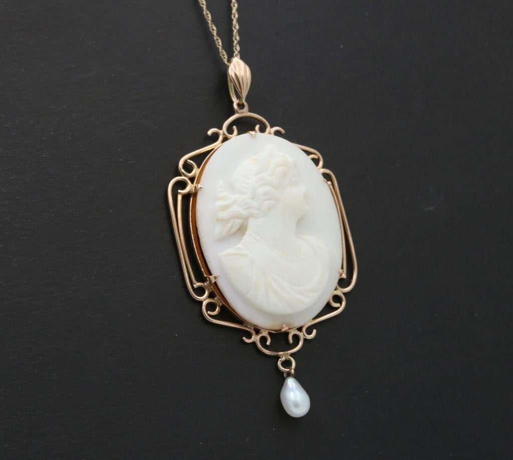 Antique Carved Cameo 14K Yellow Gold Pearl Pendant.