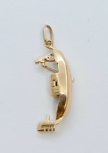 Load image into Gallery viewer, Vintage 18K Yellow Gold Gondola Pendant Charm
