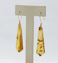 Load image into Gallery viewer, Vintage Ladies Italian Amber 18K Yellow Gold Earrings
