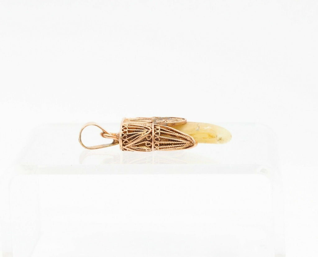 Vintage 14K Yellow Gold Claw Pendant