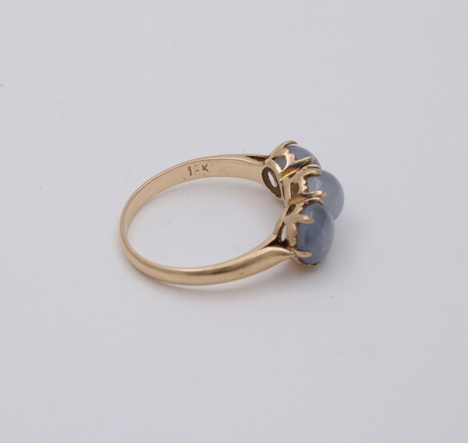 Vintage 18K Gold Star Sapphire Three Stone Ring, Stacking Ring Band