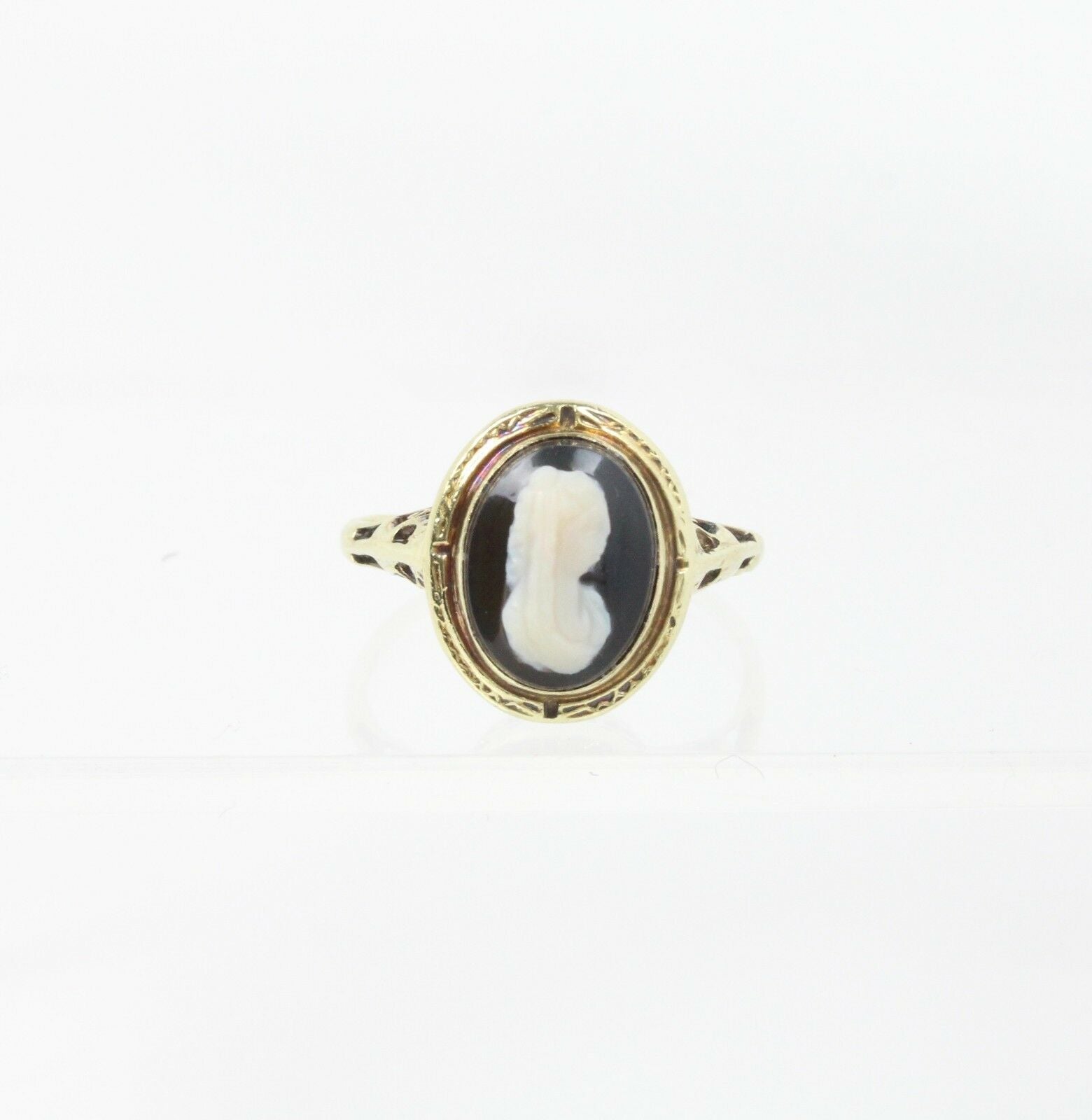 Victorian Cameo Ring 14K White Gold Black Onyx
