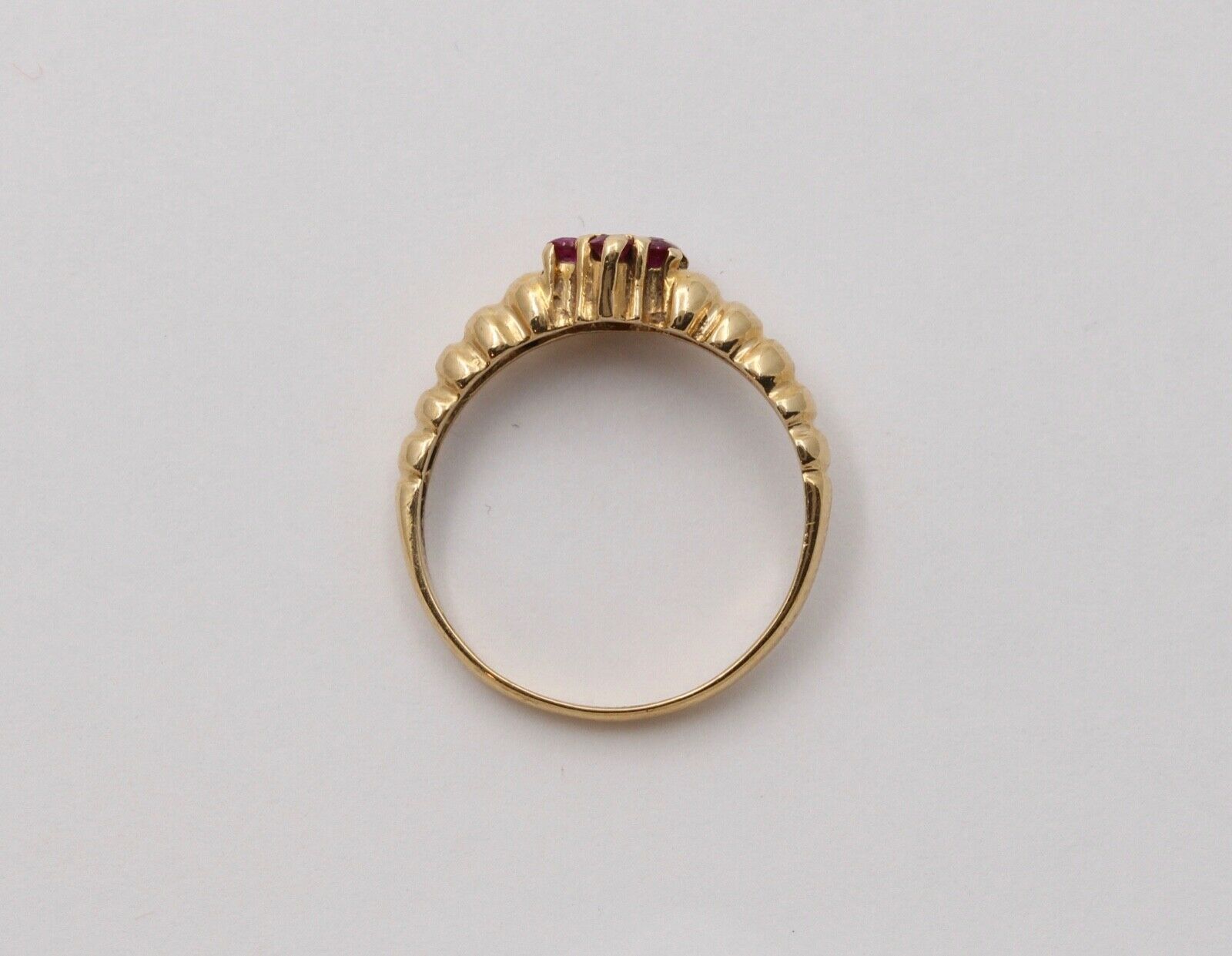 Beautiful Flower Rubies 14K Yellow Gold Ring