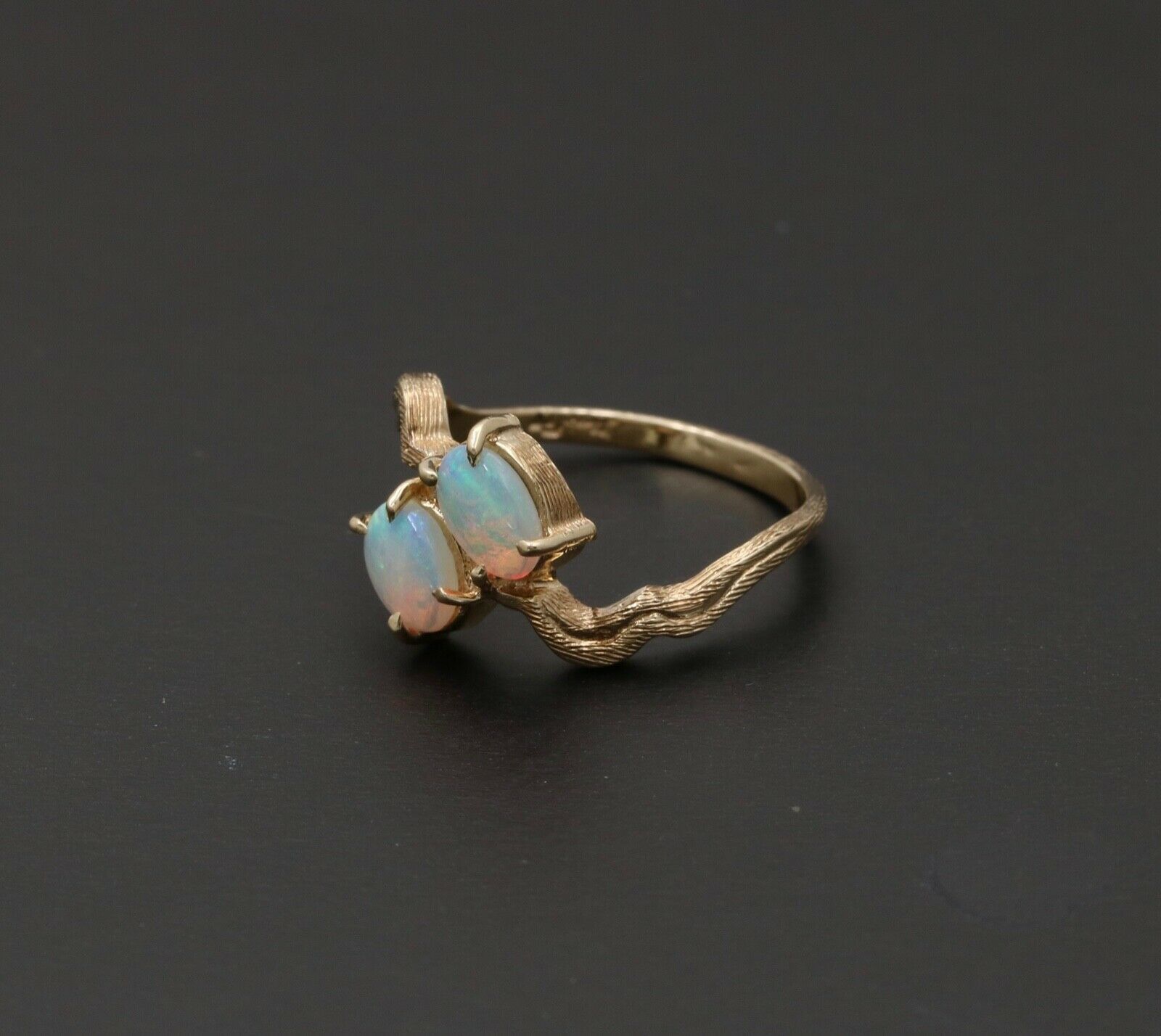Vintage Opal Vine 14K Yellow Gold Ring
