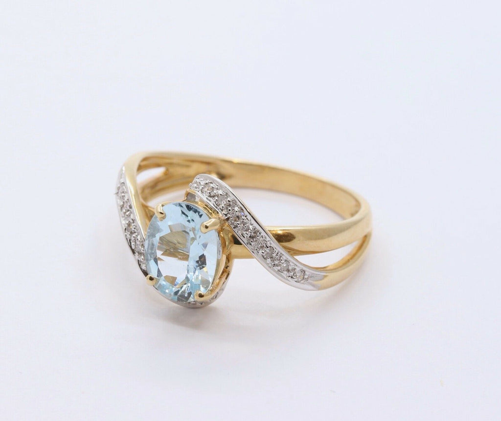 Vintage Ladies Natural Aquamarine Diamonds 14K Yellow White Gold Ring