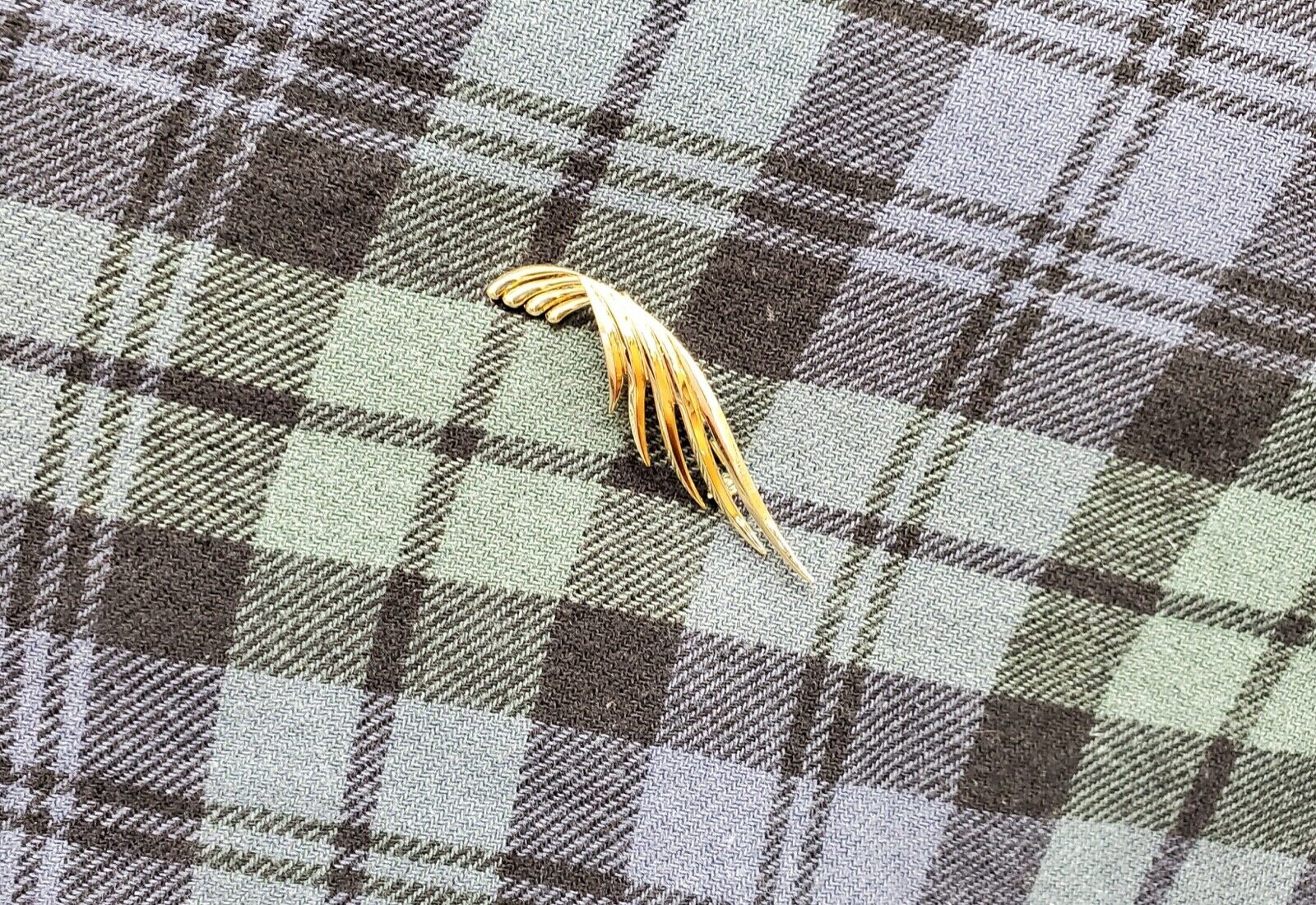 Tiffany and Co. 14K Yellow Gold Angel Wing Brooch Pin Retired Vintage