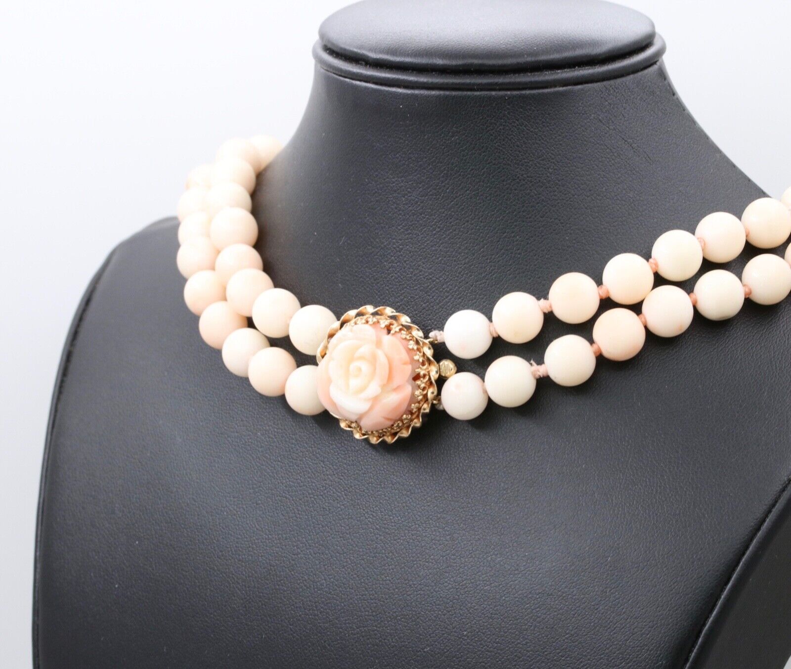 Vintage Angel Skin Coral Carved Flower 14K YG Necklace