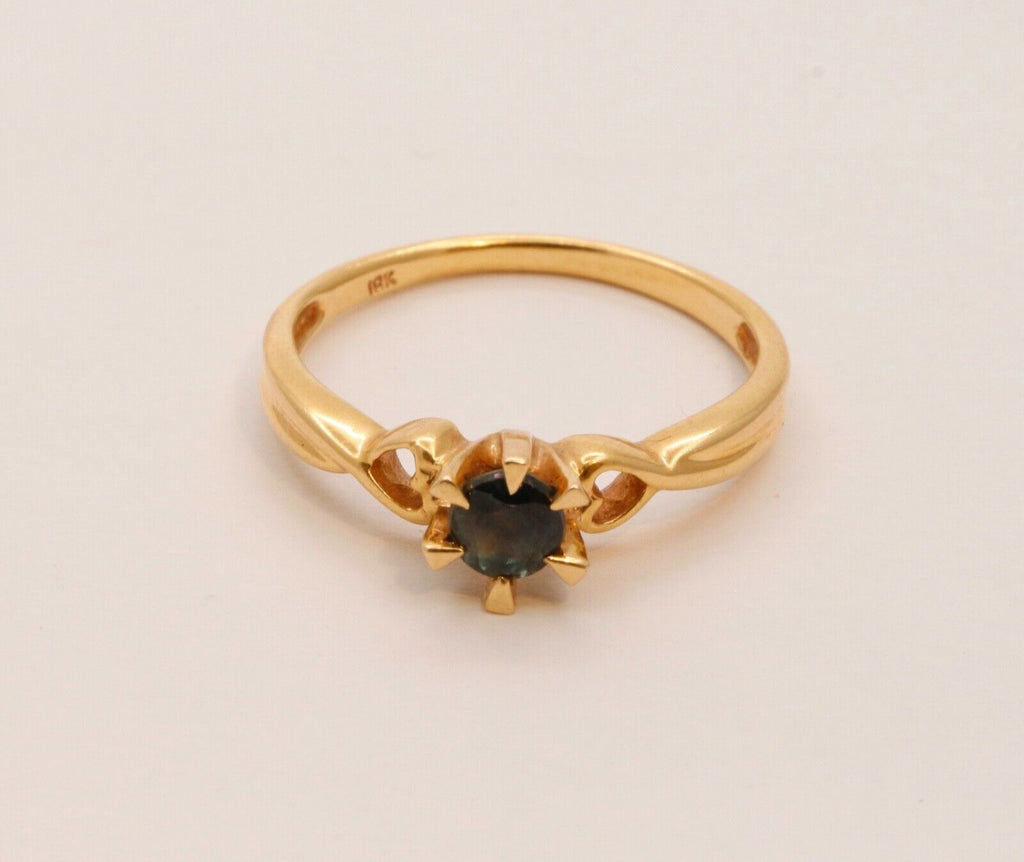 Vintage Ladies Solitaire Blue Sapphire 18K Yellow Gold Ring