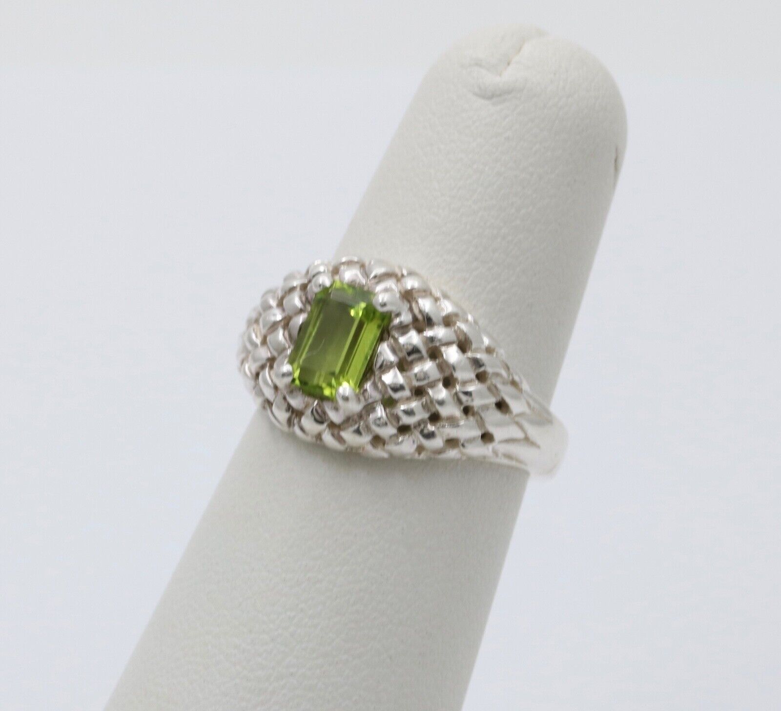 Vintage KABANA Peridot Sterling Silver Ring.