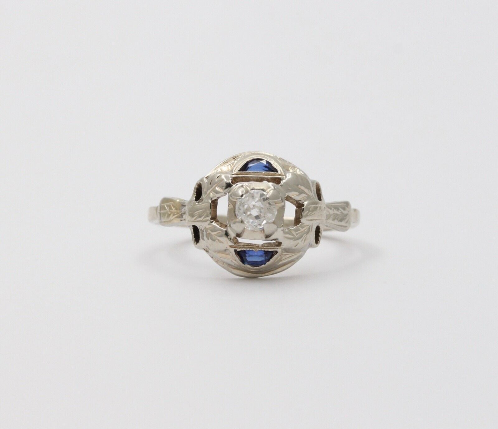 Art Deco Diamond Sapphires 18K White Gold Engagement Cocktail Ring