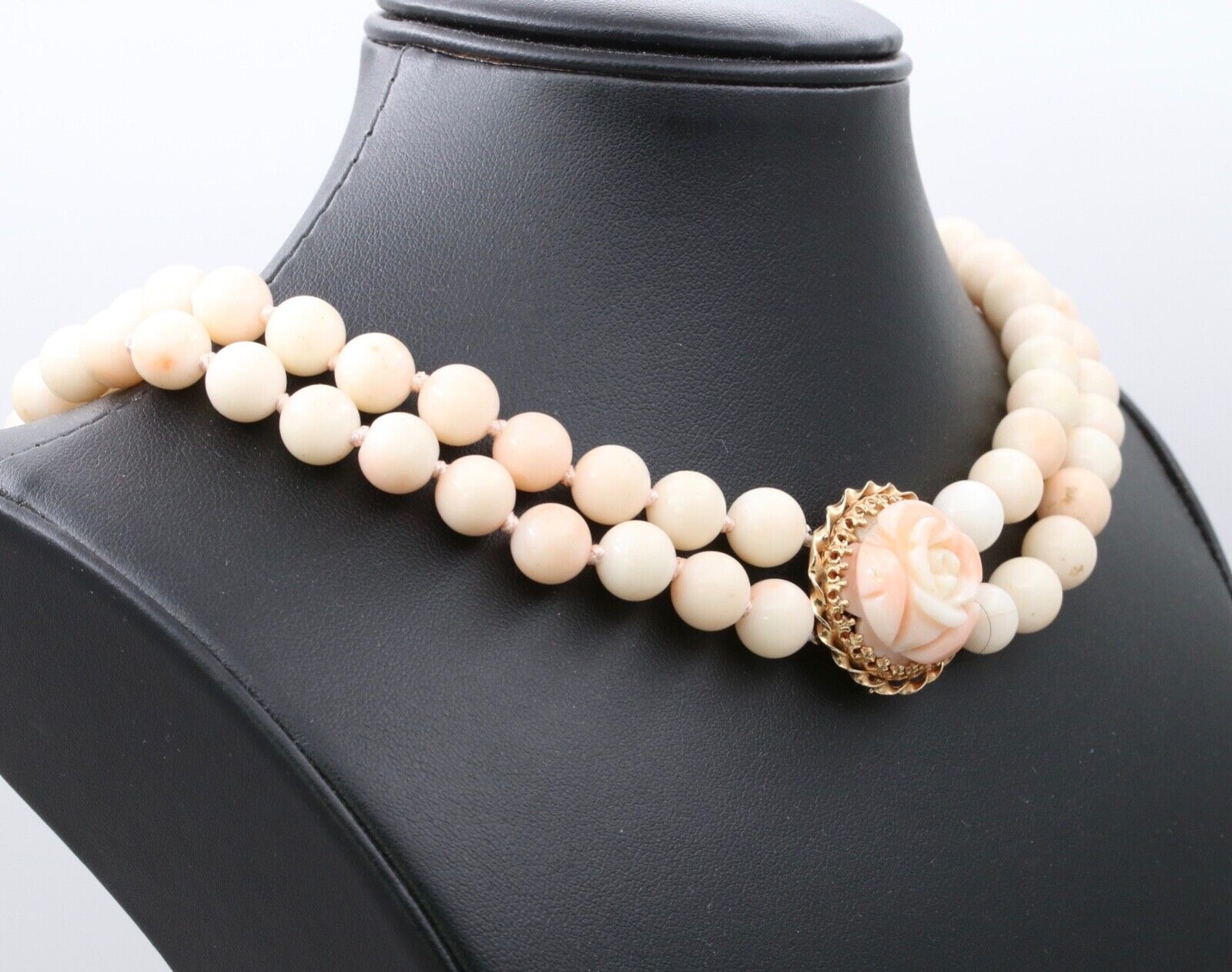 Vintage Angel Skin Coral Carved Flower 14K YG Necklace