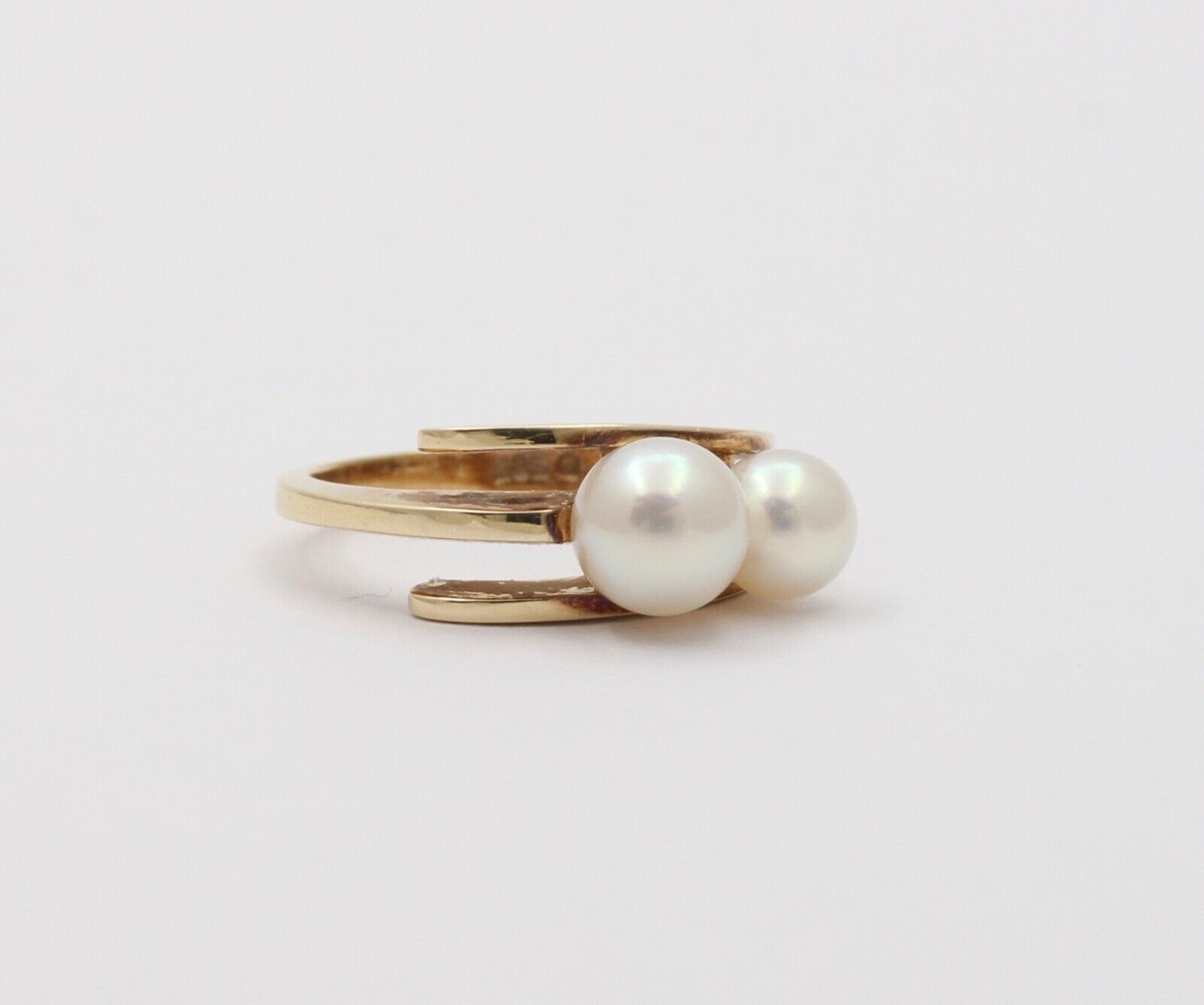 Vintage Mikimoto 14K Yellow Gold Akoya Pearls Bypass Ring