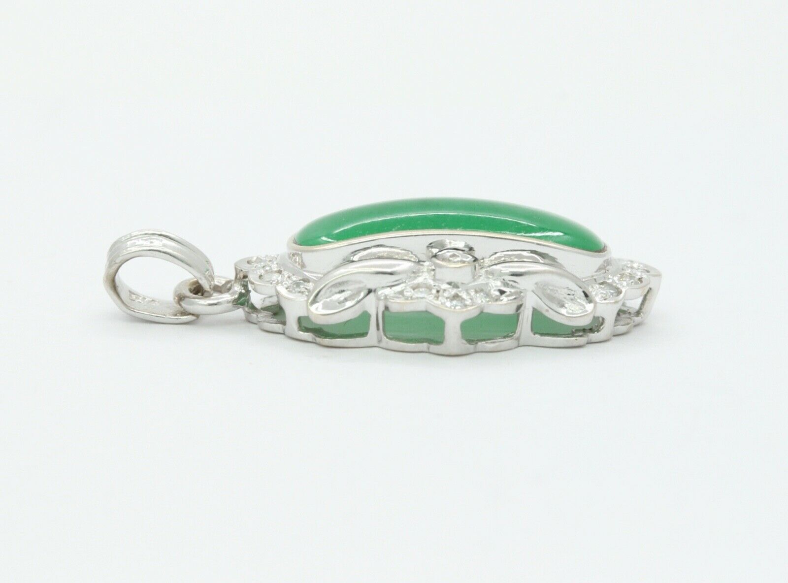 Vintage 14K White Gold Jade Diamonds Pendant