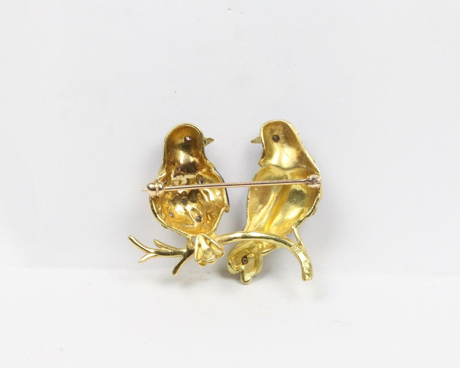 Vintage 18K Yellow Gold Enamel Bird Brooch