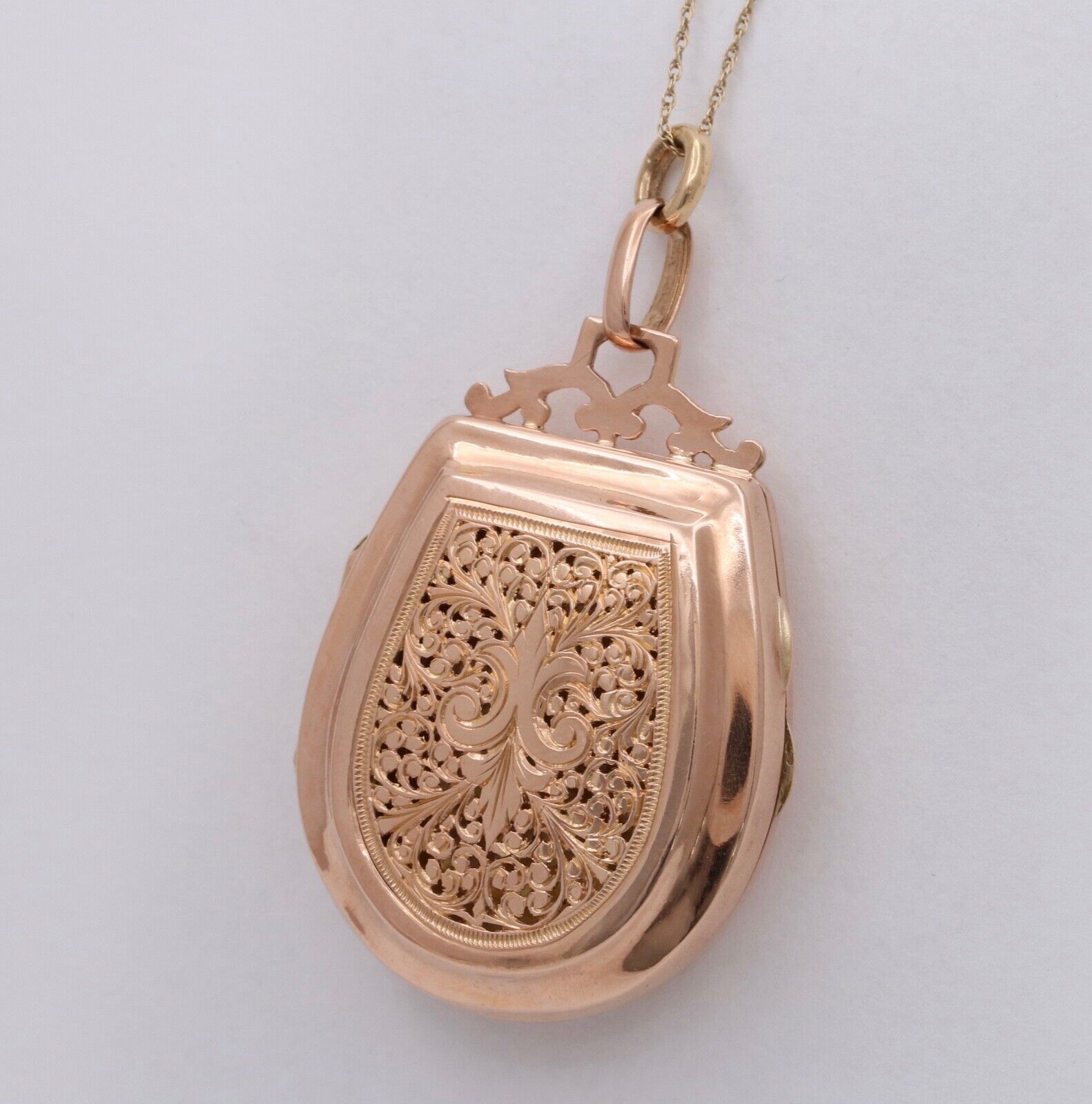 Vintage 18K Rose Gold Heavy Chased fleur de lis Locket Pendant