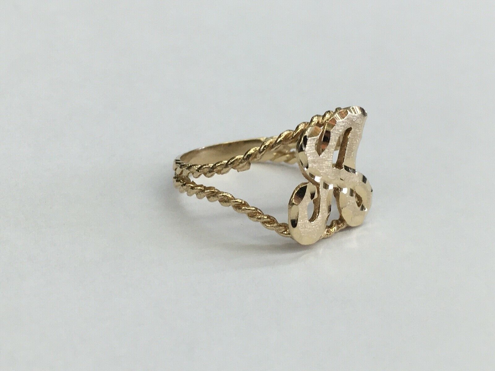 Vintage Ladies 14K Yellow Gold "A" Initial Ring