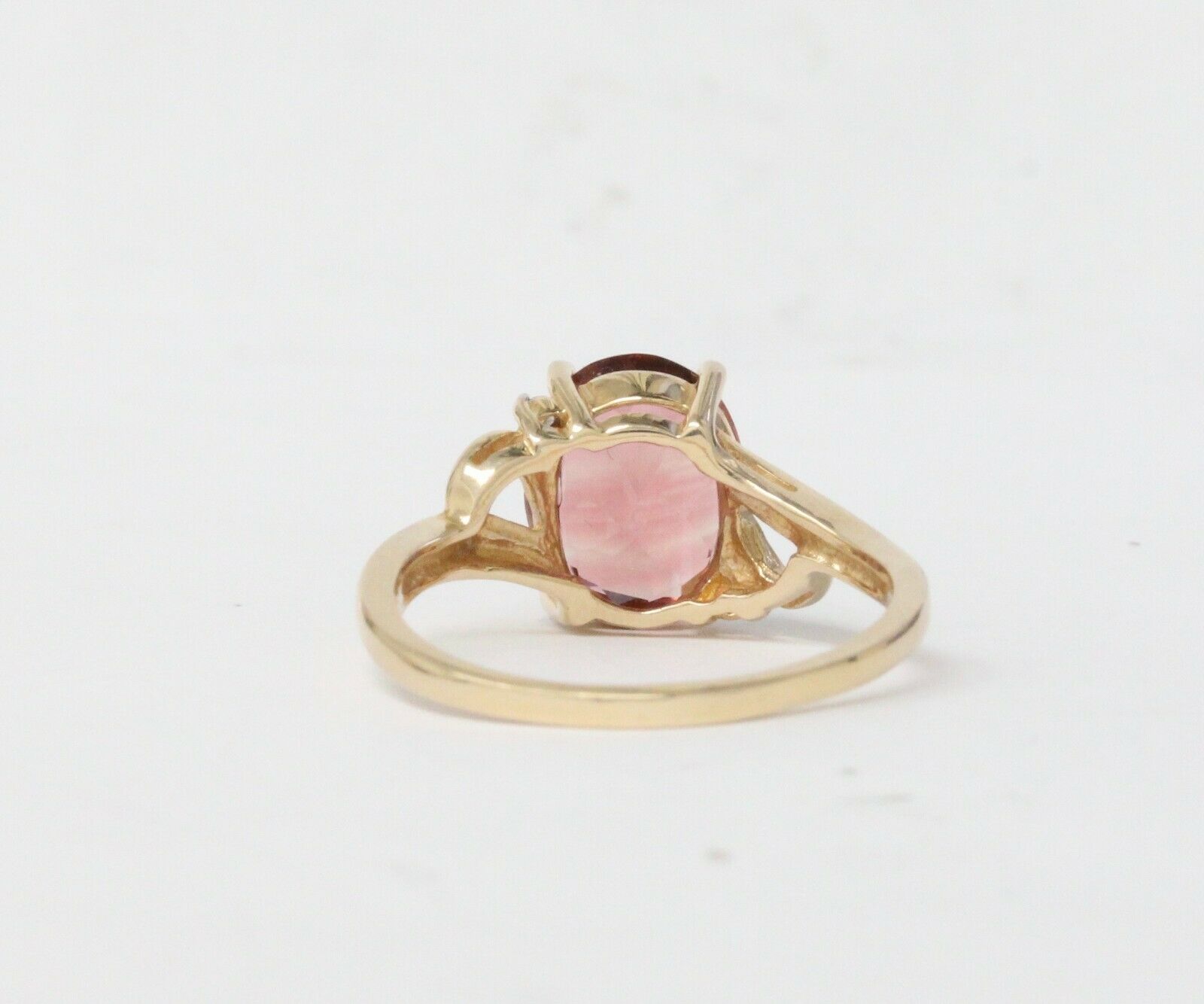 Vintage 14K Yellow Gold Tourmaline Diamond Ring