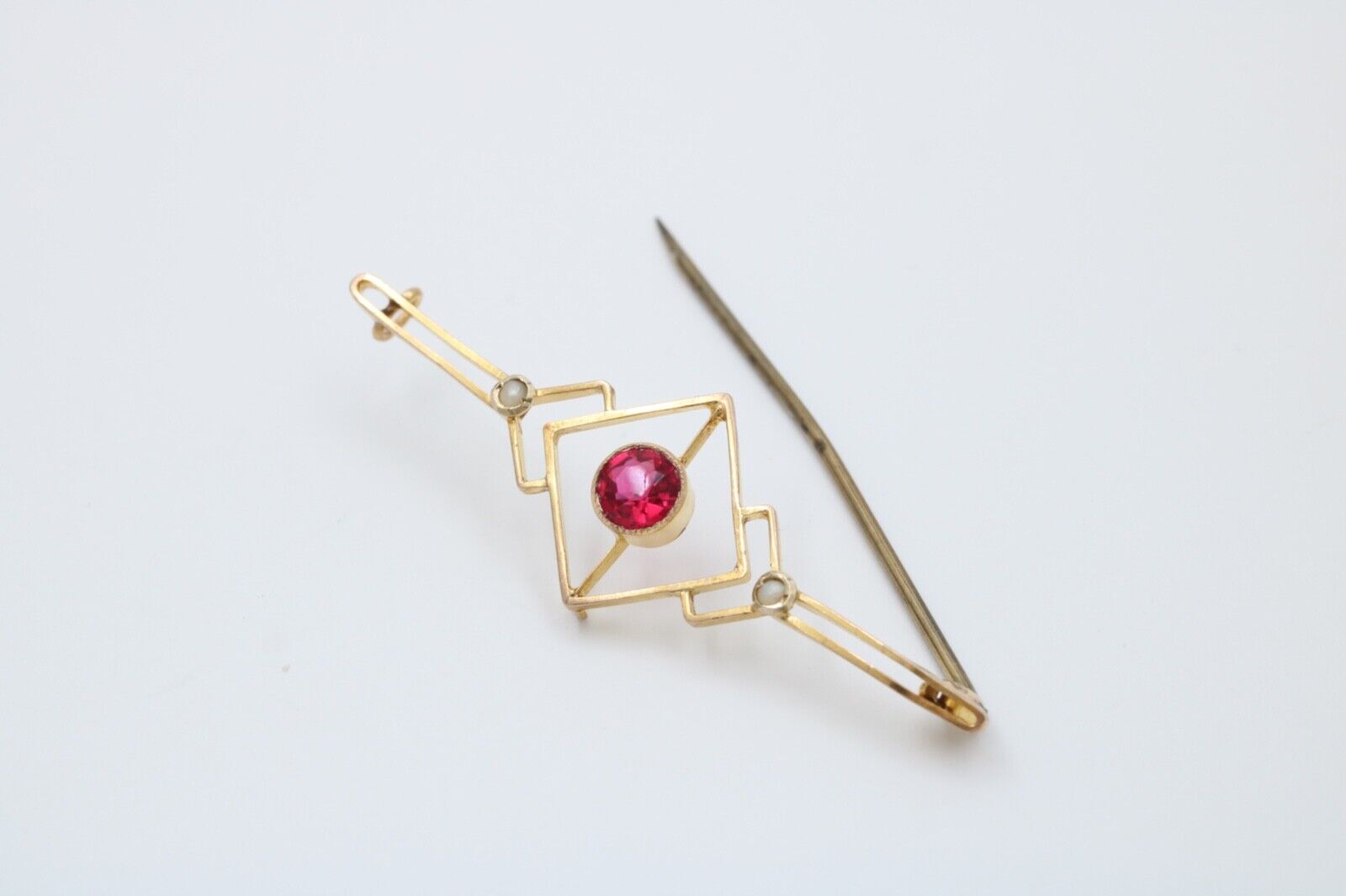 Art Deco 9K Yellow Gold Synthetic Pink Sapphire Pearls Brooch Pin