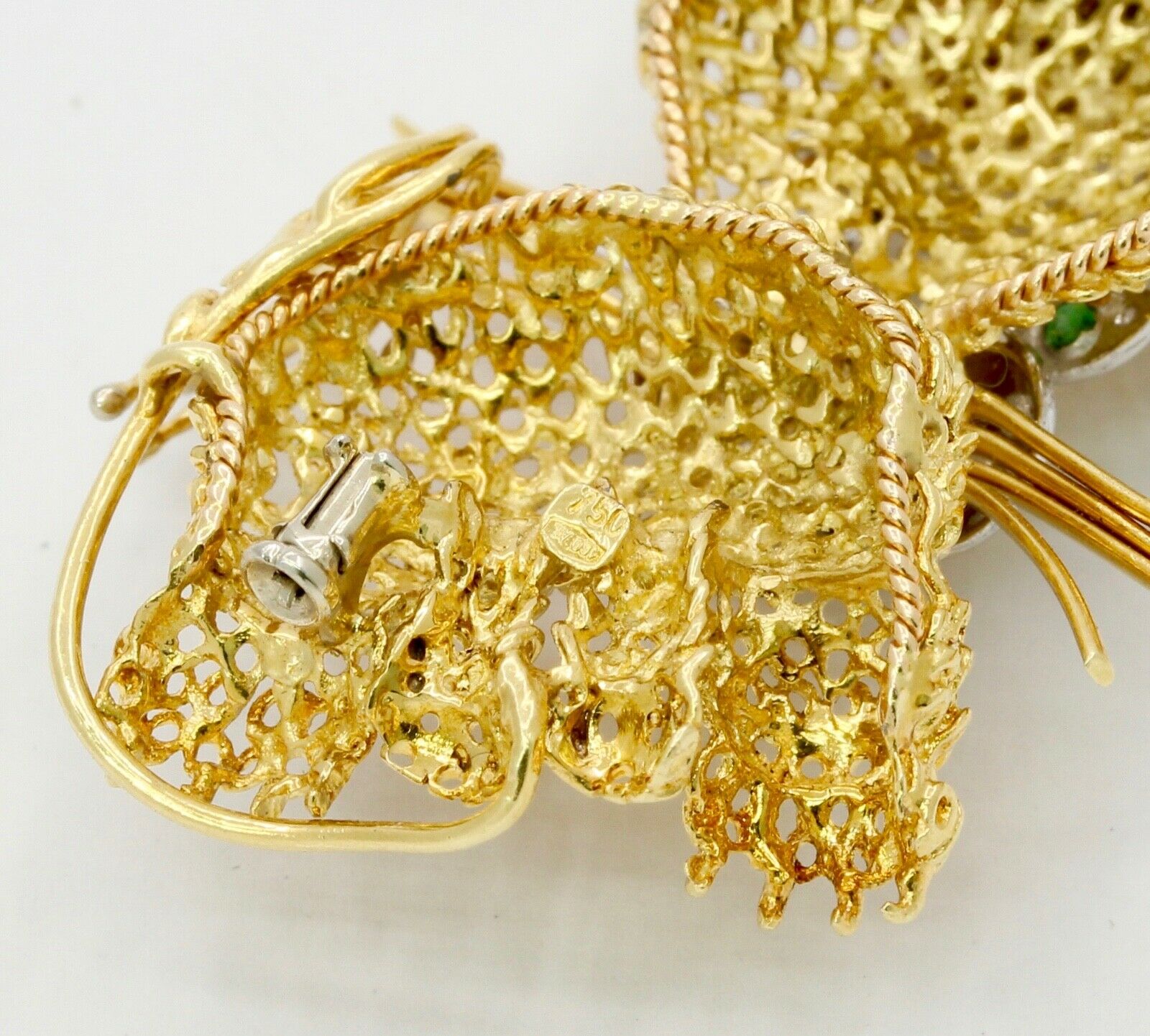 Elegant and Fun Vintage Lion Brooch 18K Diamonds Emeralds Enamel Onyx