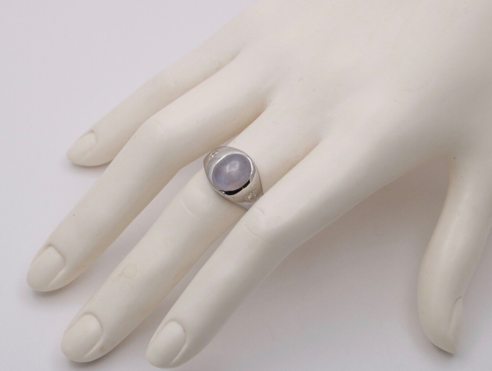 Vintage Star Sapphire Diamonds 14K White Gold Ring