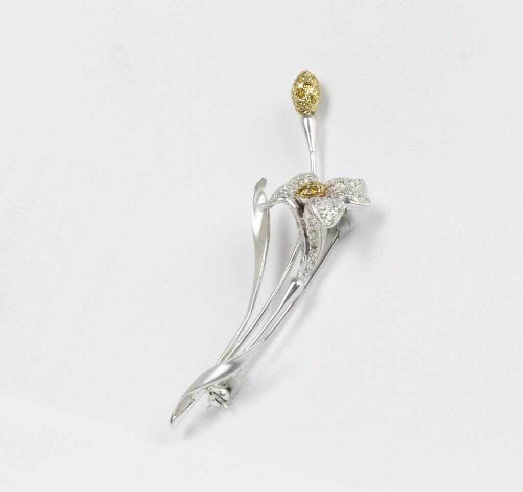 Vintage 18K White Gold Elegant Lily Flower Diamonds Brooch Pin