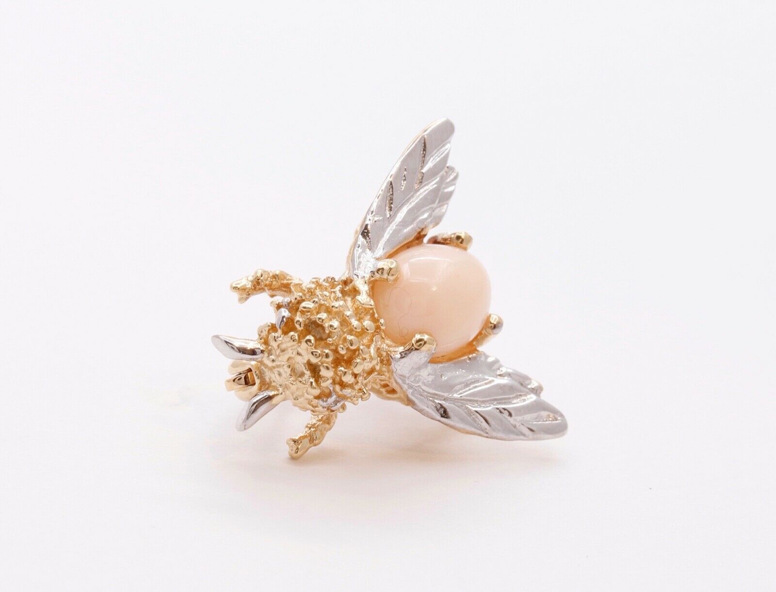 Vintage Honey Bee 14K Yellow White Gold Angel Skin Coral Brooch Pin