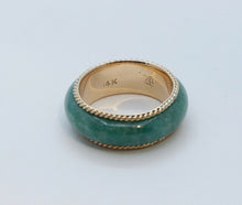 Load image into Gallery viewer, Vintage Jade 14K Yellow Gold Wedding Band Ring
