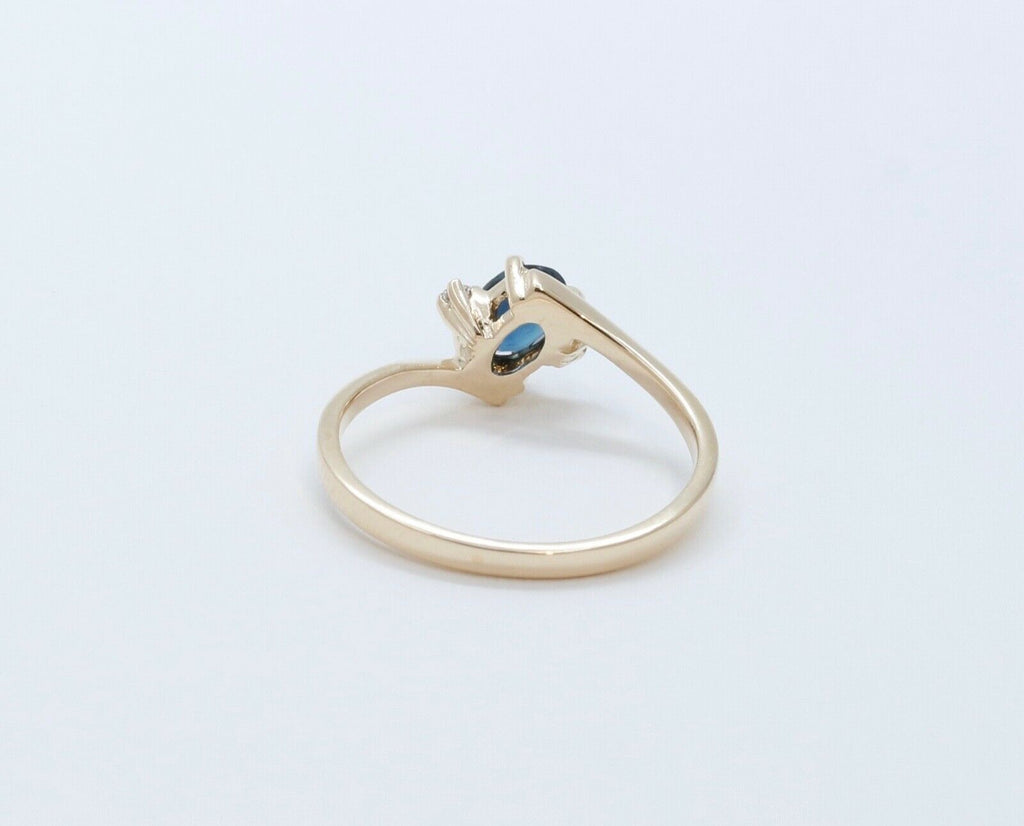 Vintage Bypass Blue Sapphire Diamonds 18K Yellow Gold Ring