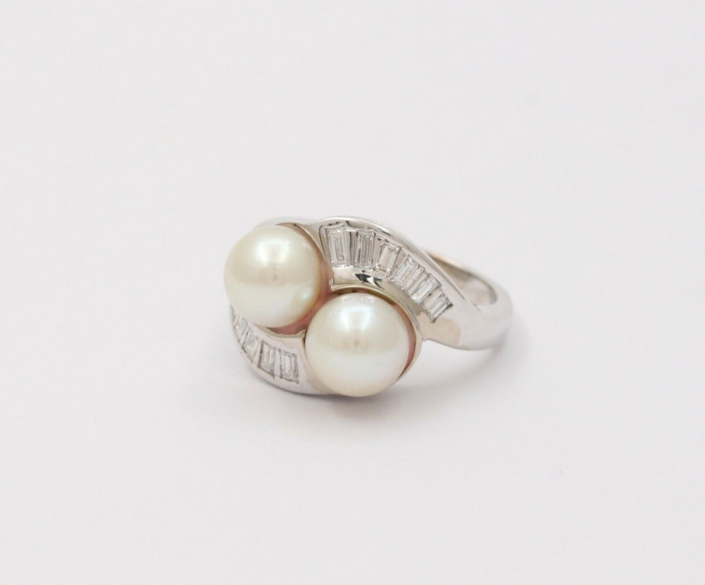 Vintage Classic Bypass Culture Pearl Baguette Diamond Gold Ring, Statement Ring