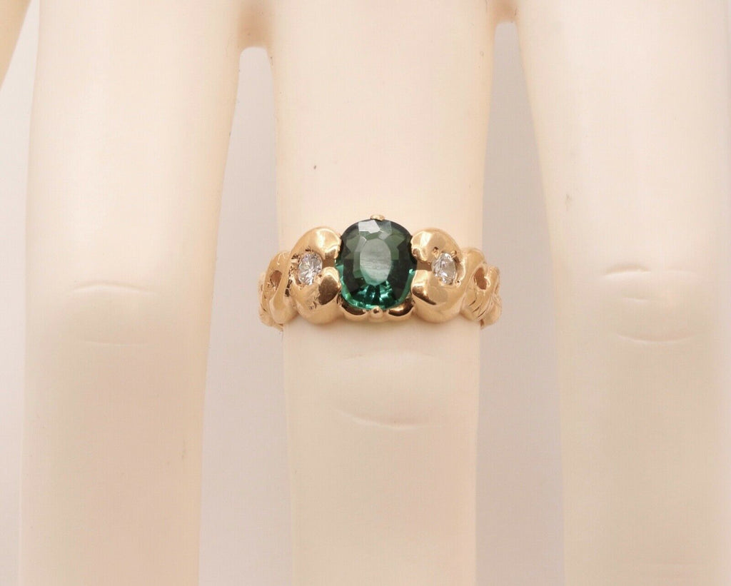Pretty Vintage Green Tourmaline Diamonds 14K Yellow Gold Ring