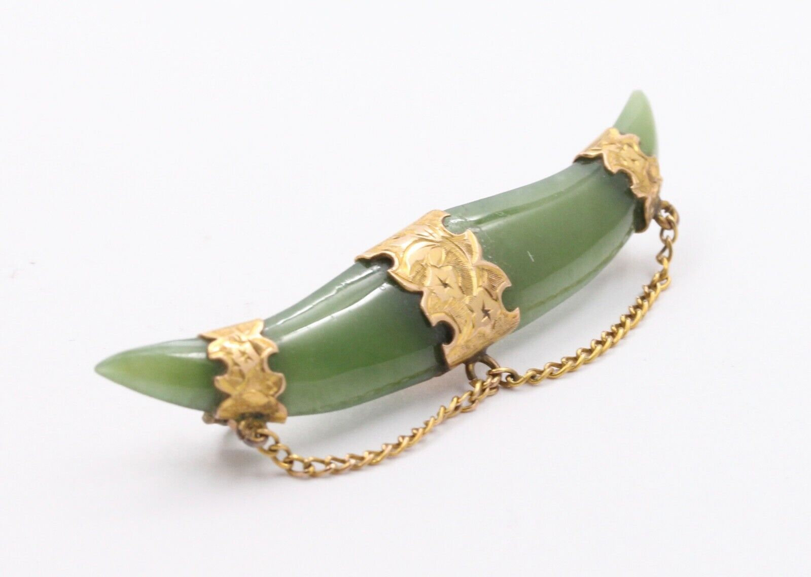 Antique 9K Yellow Gold Crescent Jade Pin