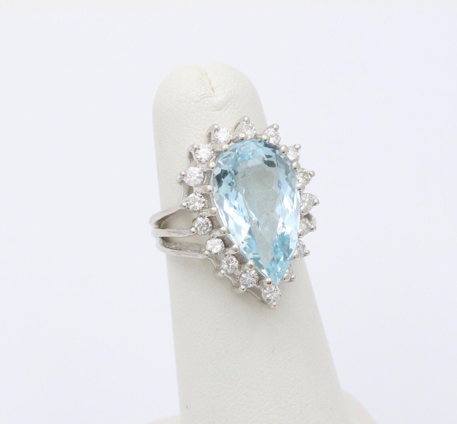 Estate Aquamarine Diamonds 14K White Gold Ring