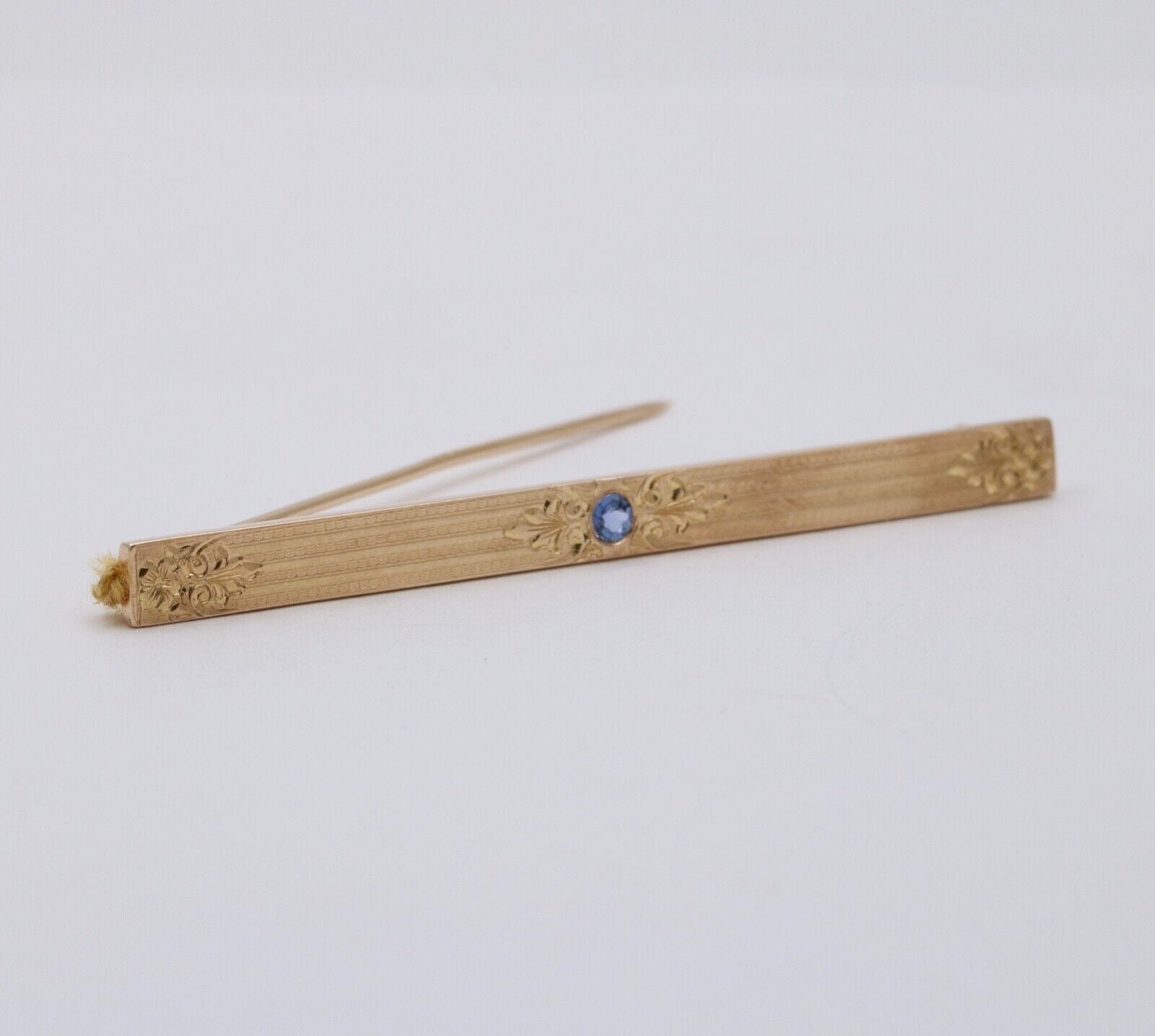 Art Deco Sapphire 14K Yellow Gold Bar Brooch Pin