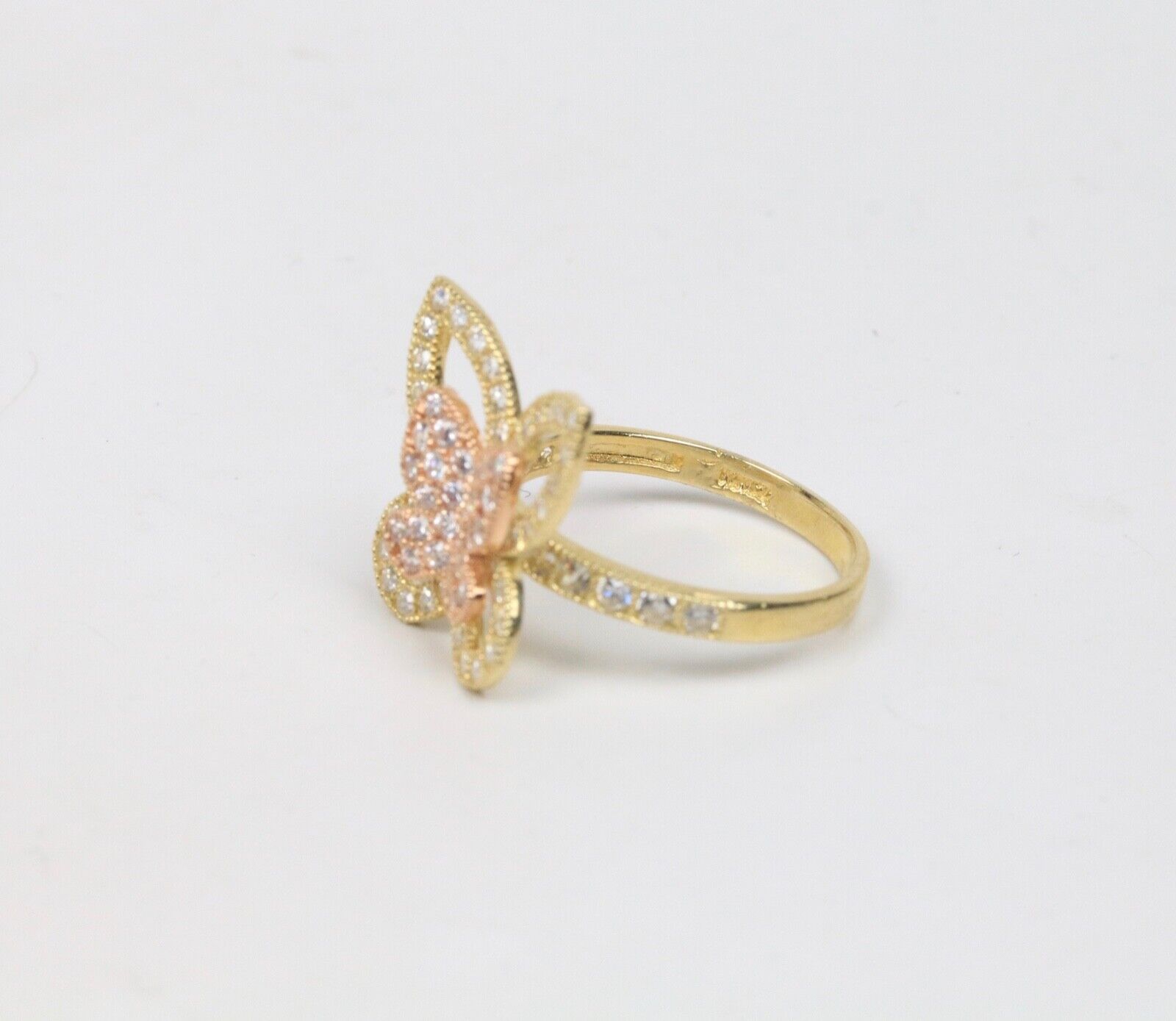Vintage Lovely 10K Two Tone Gold Butterfly Ring.
