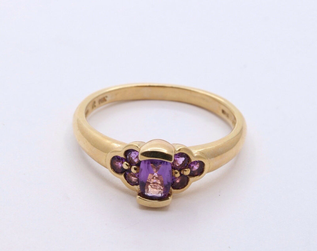Beautiful Vintage Ladies Amethyst 14K Yellow Gold Ring
