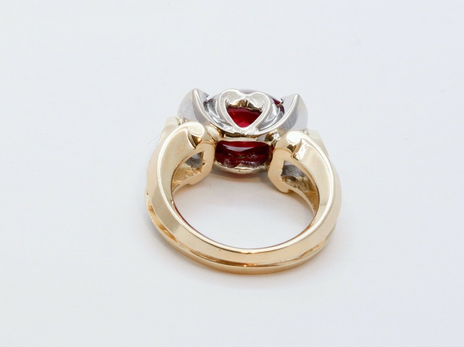 Beautiful Ladies Cabochon Ruby Diamonds Yellow White Gold Ring