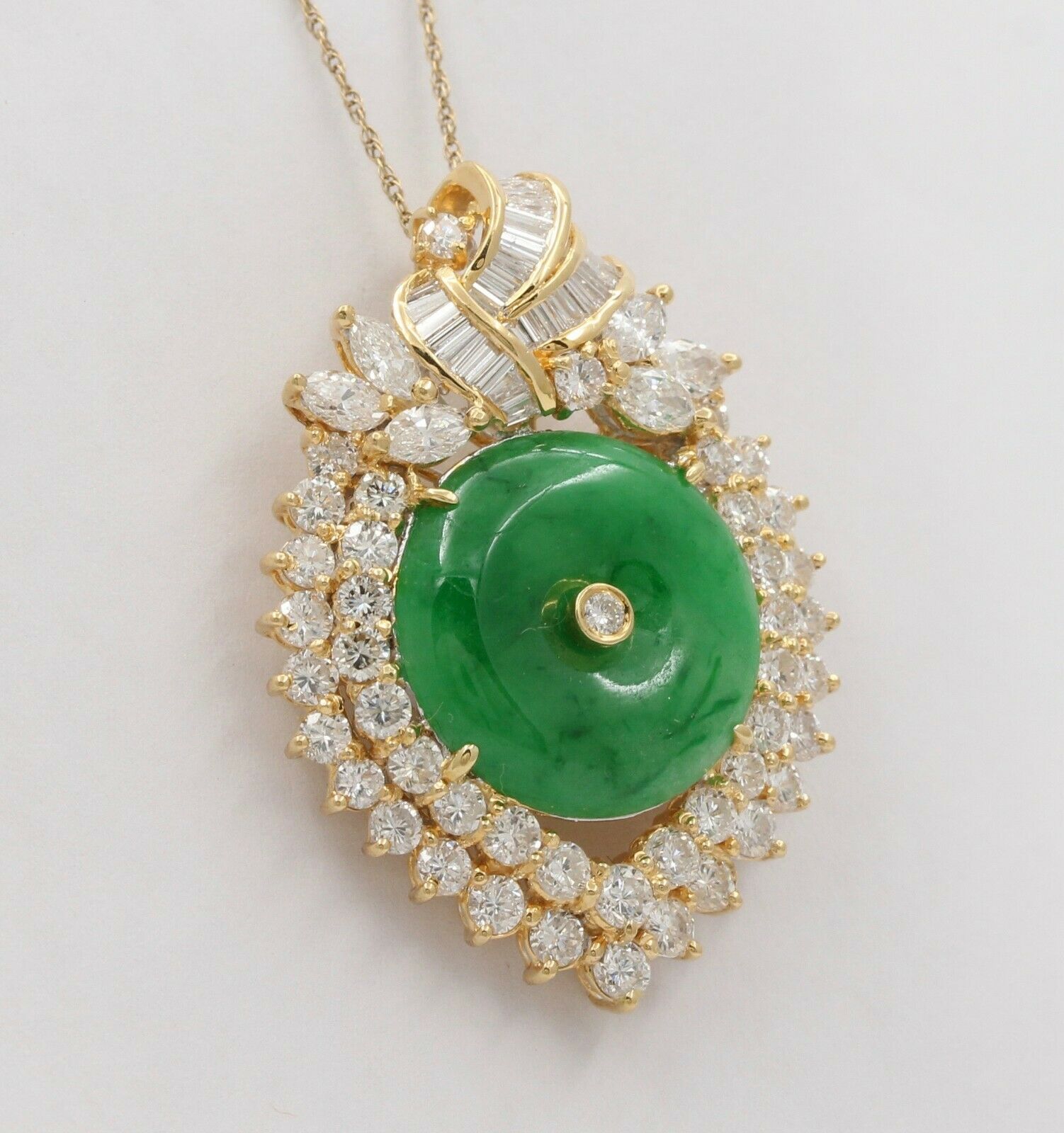 Vintage 18K Jade 6.5 Carat Diamond Heart Pendent