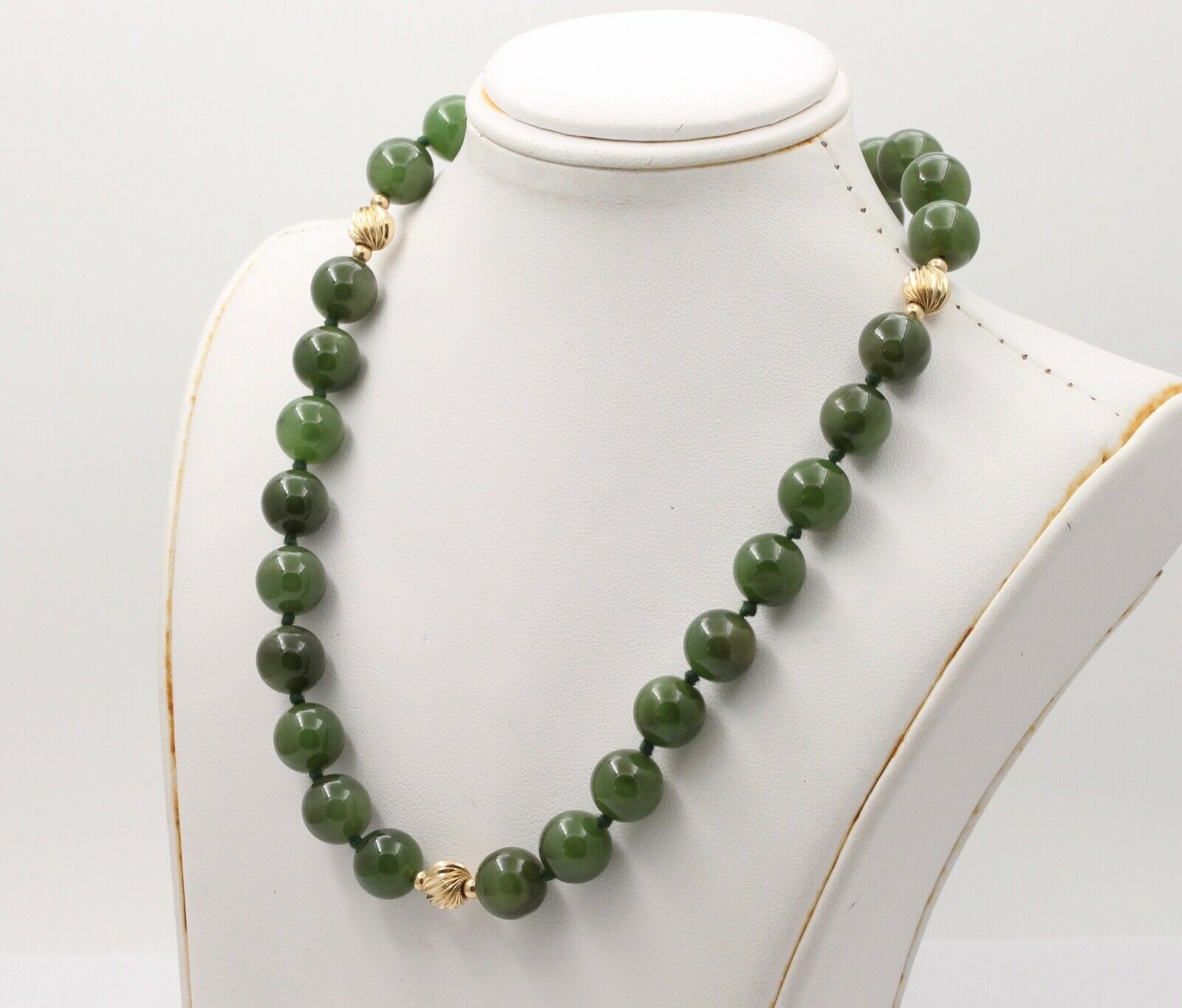 Vintage Spinach Jade Beaded 14K Yellow Gold Necklace