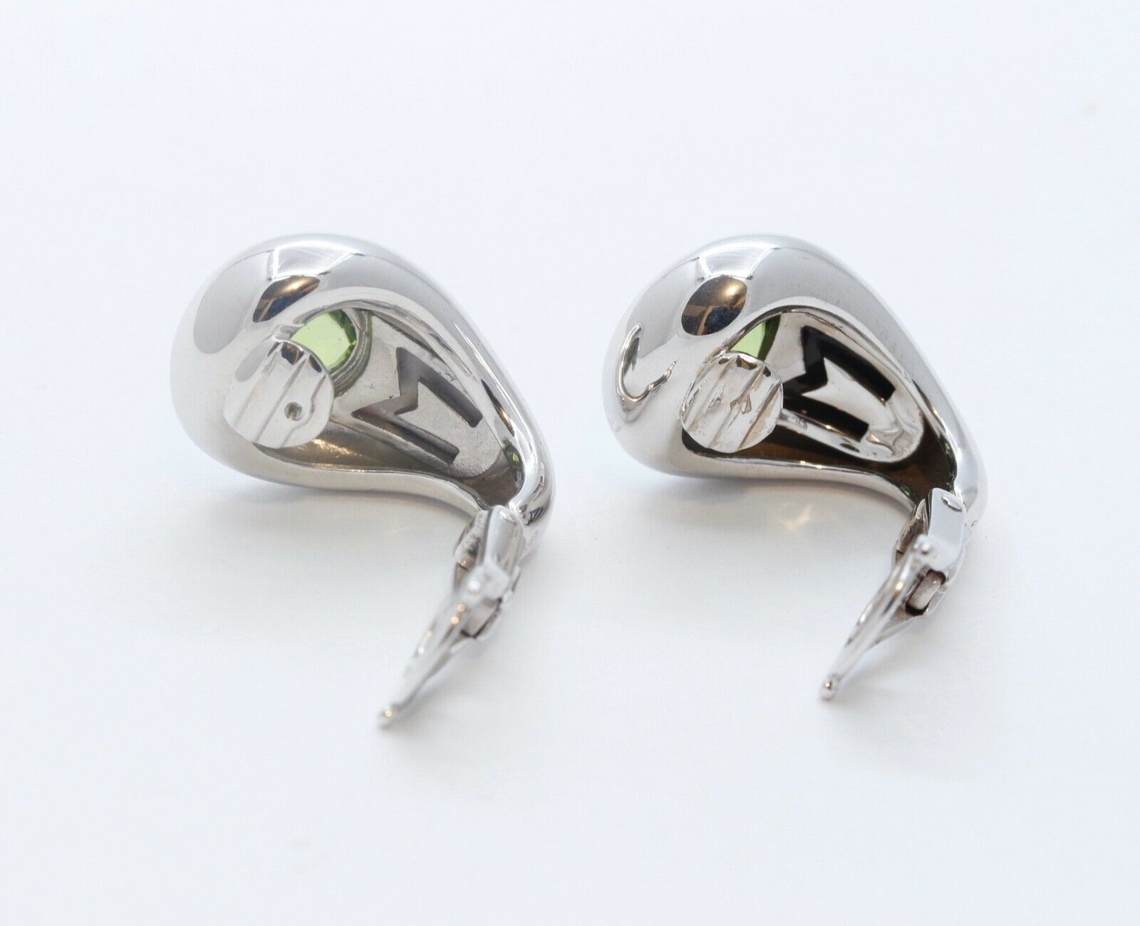 Mauboussin Vintage 18K White Gold Peridot Mother of Pearl Earrings