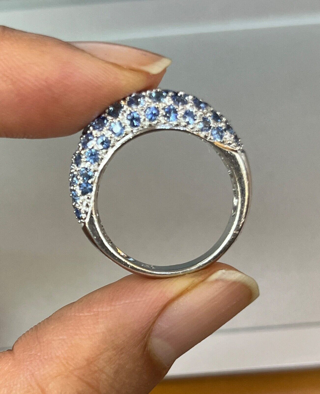 Vintage 18K Gold Sapphire Pave Ring Band