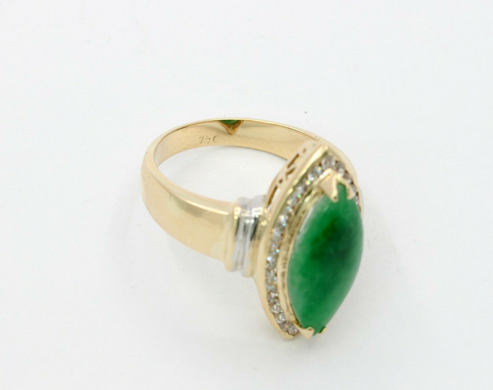 Vintage 18K Yellow Gold Jade Diamond navette Ring